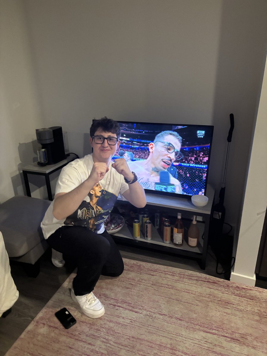 central43980's tweet photo. GREAT win for Carlos Prates!!!#UFC322 https://t.co/7CcJO77Q2E