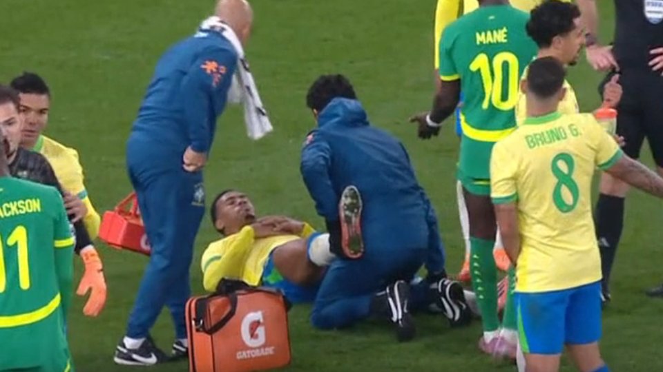 Fairs We're never having everyone fit. It'll always be 1 in and 1 out. 
Fvck! 🫢