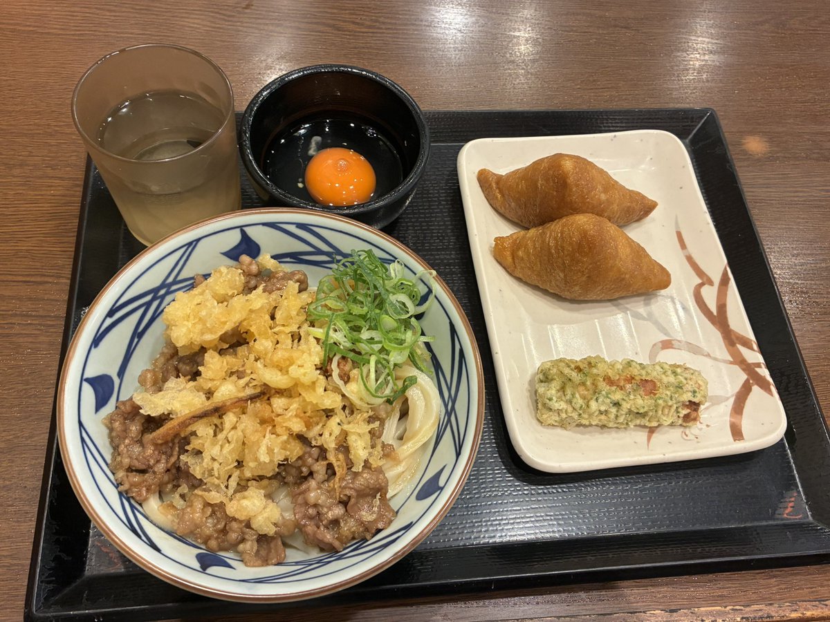 othunderboy's tweet photo. 丸亀来た😄
絶対勝て👊
#鹿児島ユナイテッドFC
マジでやってくれ💪 https://t.co/6RXT3PIV1h
