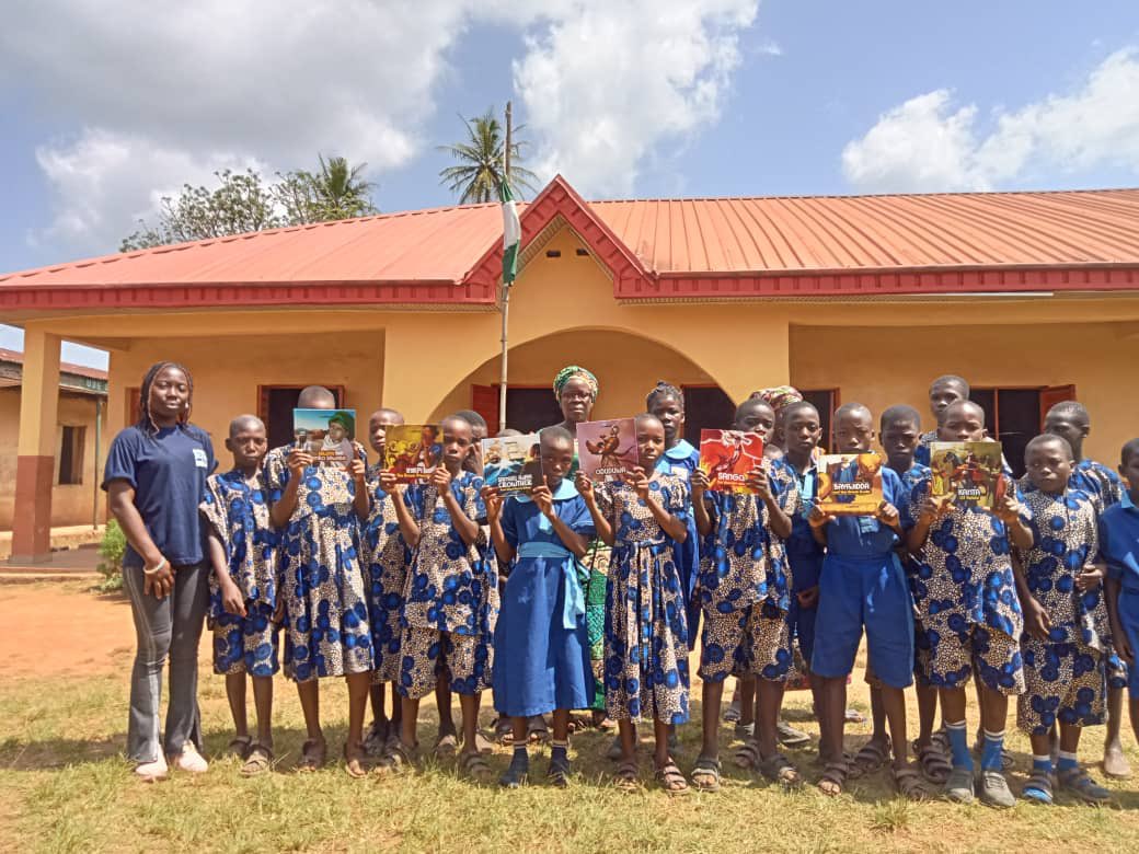 Kidsandteensngo's tweet photo. #ReadingAgainstIntolerance #ToleranceDay #10MillionBooksDrive #NigeriaHeritageSeries
#ibifoundation #abachi #abookachildinitiative #toleranceday2025 https://t.co/j2bkiw0DcU