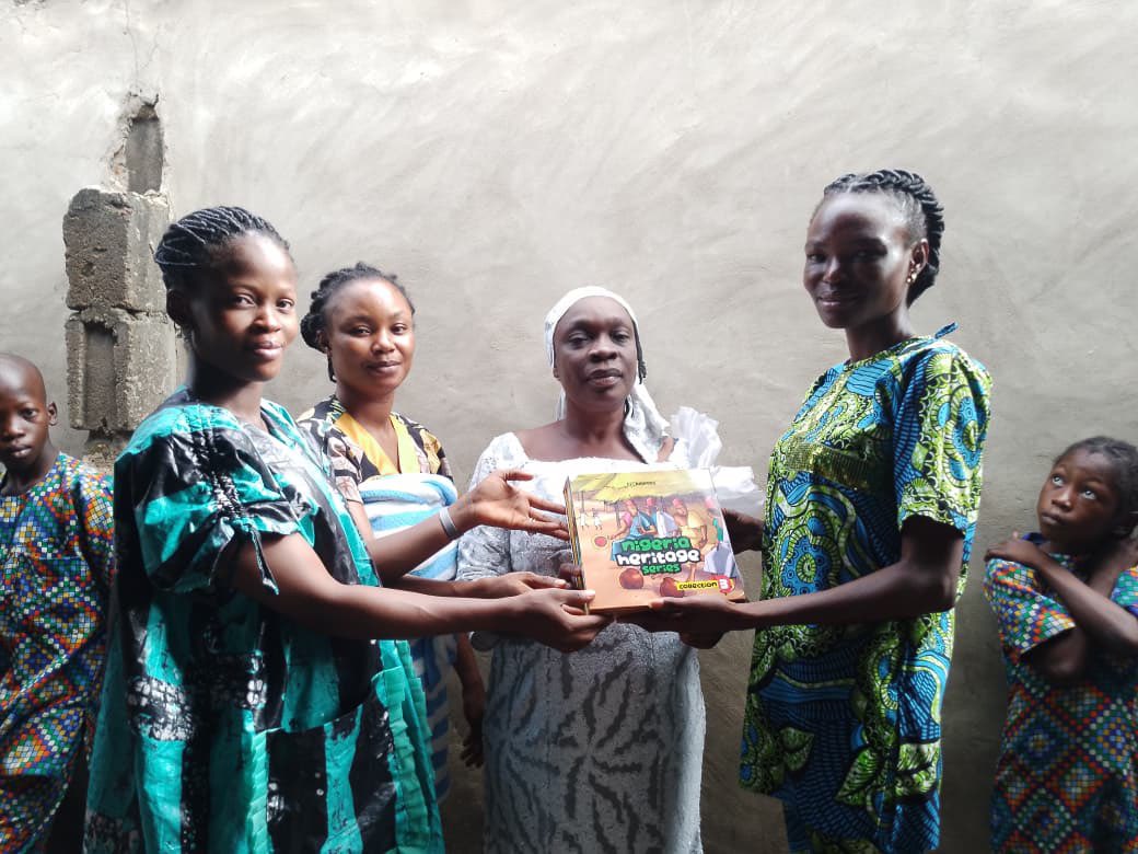 Kidsandteensngo's tweet photo. #ReadingAgainstIntolerance #ToleranceDay #10MillionBooksDrive #NigeriaHeritageSeries
#ibifoundation #abachi #abookachildinitiative #toleranceday2025 https://t.co/rBHGwGjJfG