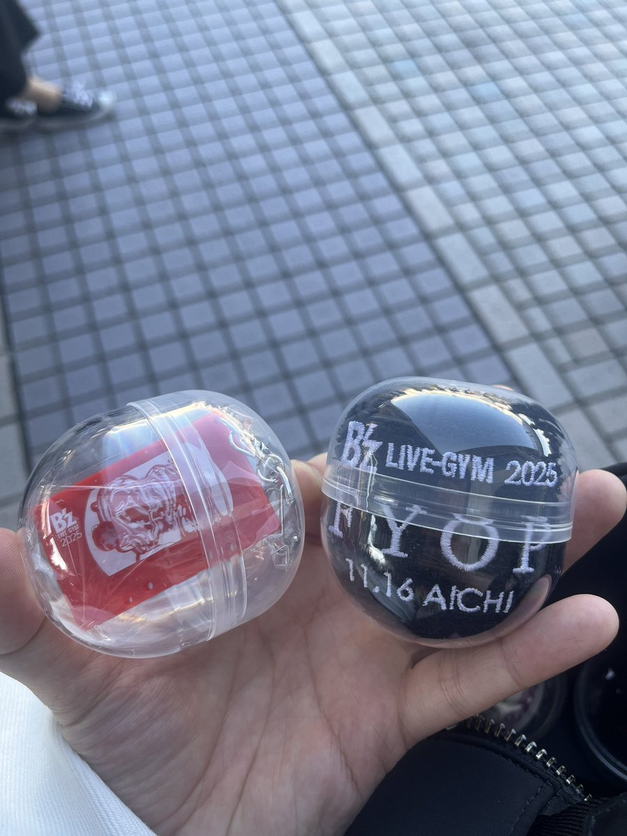 t0shi79's tweet photo. 5回で無事に限定ゲット！
アクスタは東京で取ろう https://t.co/XdwkgcwBo5