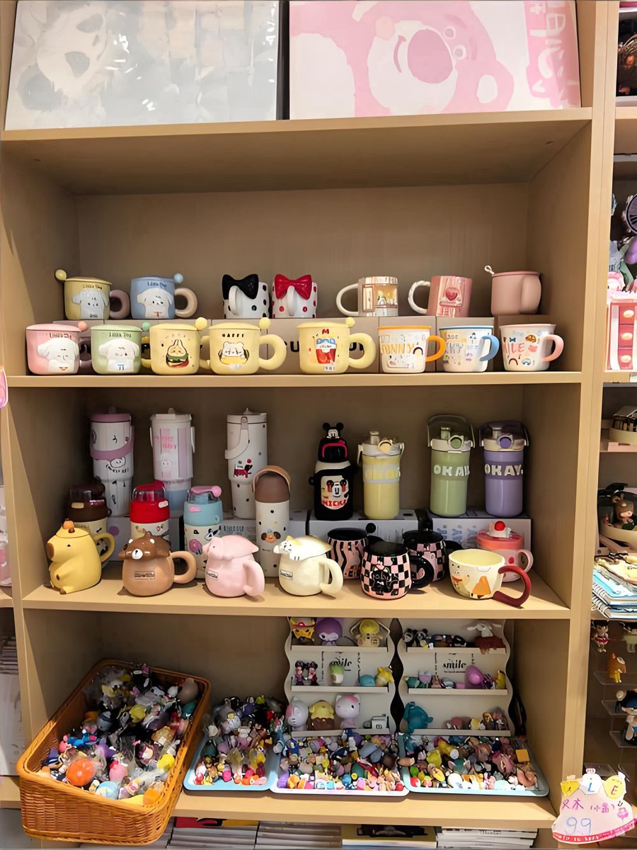 Henrywatddr's tweet image. どれも可愛すぎて、選べないんだけど…
こんな世界に迷い込んだら、絶対に抜け出せないよね🧸💗