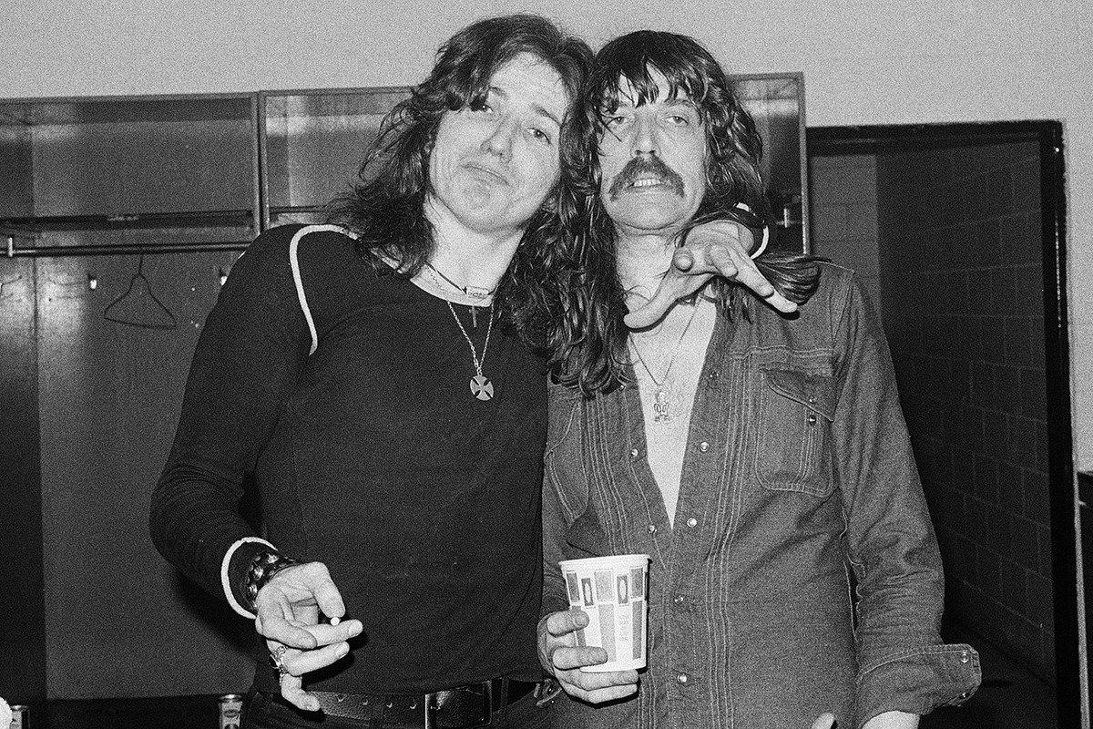 teds_list's tweet image. #didyouknow Deep Purple co-founder Jon Lord loved classical music? He tried to blend rock with classic composition, and considered their work &quot;as valid as anything by Beethoven&quot;! #pianotutorial #acousticpiano rfr.bz/tc5d7d9