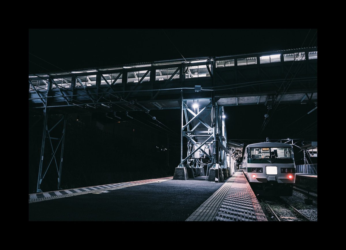 浅倉ページ　E1 C1 2点 1年前の今日は185系C1編成による集約臨が運転されていました。 新特急