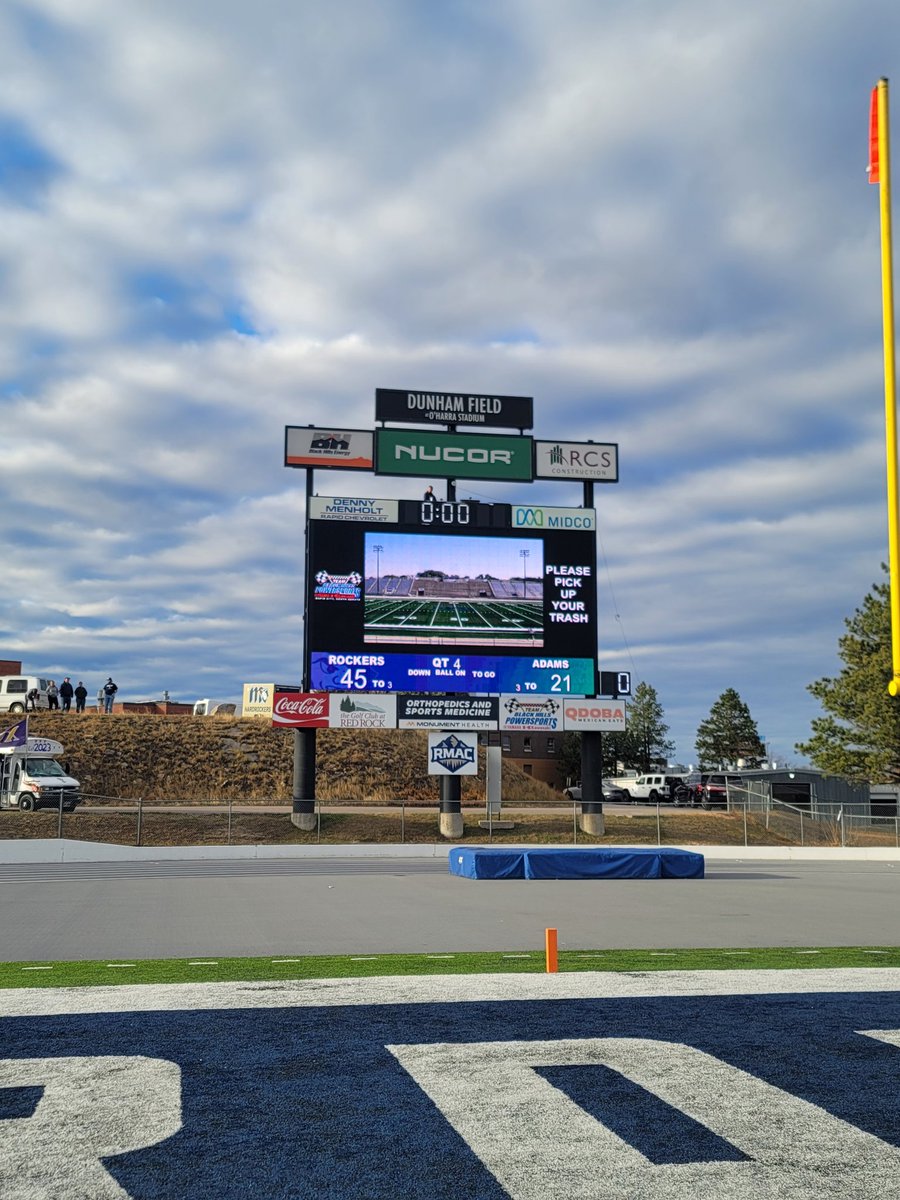 A great way to end the season for these great seniors, with a W!!
Hardrock Football!!!