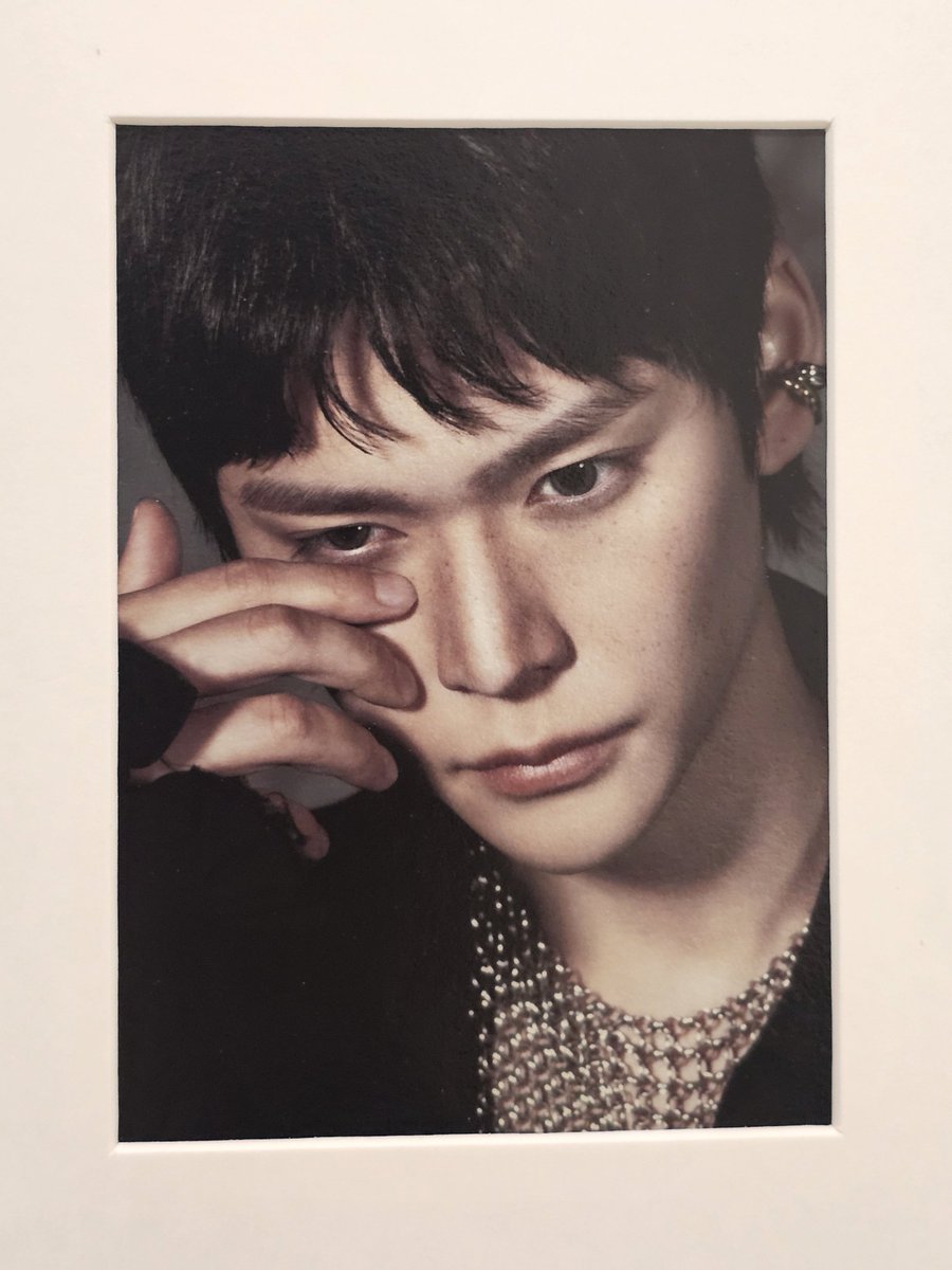 ㄷㅂ 새로운 스타일링이다 은석이 주근깨도 찍음 느낌 엄청 새로운데?!!!!!!