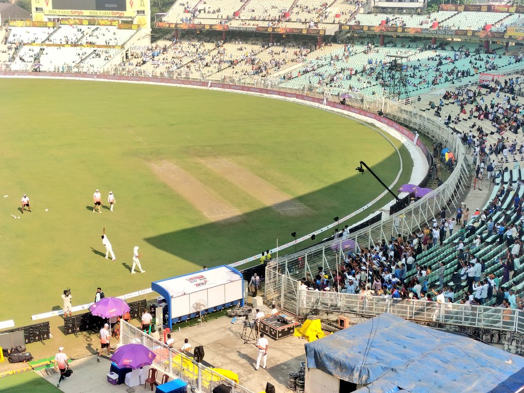 CoverDrivenFor4's tweet image. Just Jasprit Bumrah warping spacetime around him as he warms up for the third day