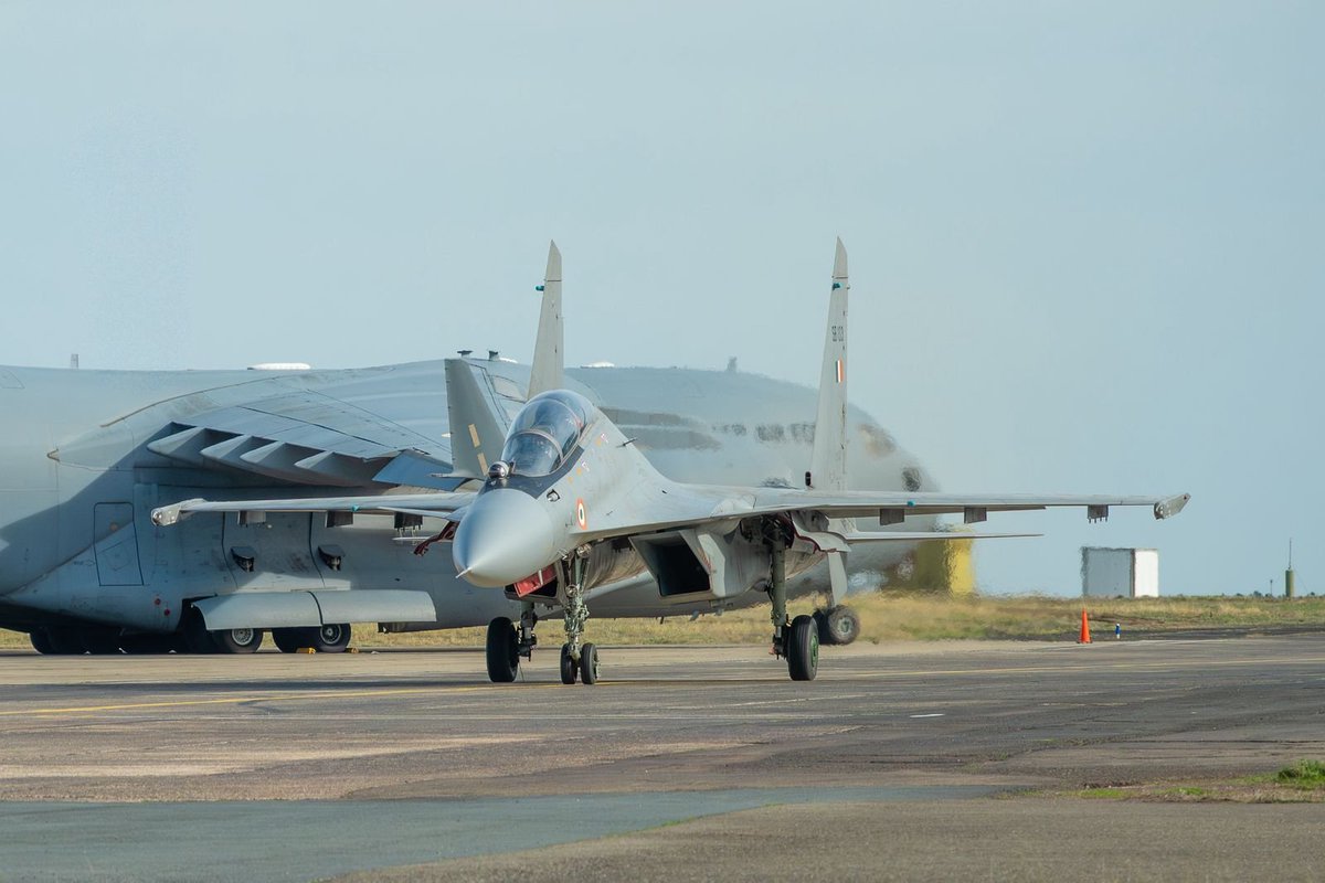 airnewsalerts's tweet image. #IndianAirForce (IAF) to participate in the 8th edition of the bilateral air exercise-Garuda 25 in France from today. 

#IAF to conduct this exercise with the French Air and Space Force (FASF) till November 27.

#Garuda25 #Interoperability #JointExercise #DefenceCooperation…