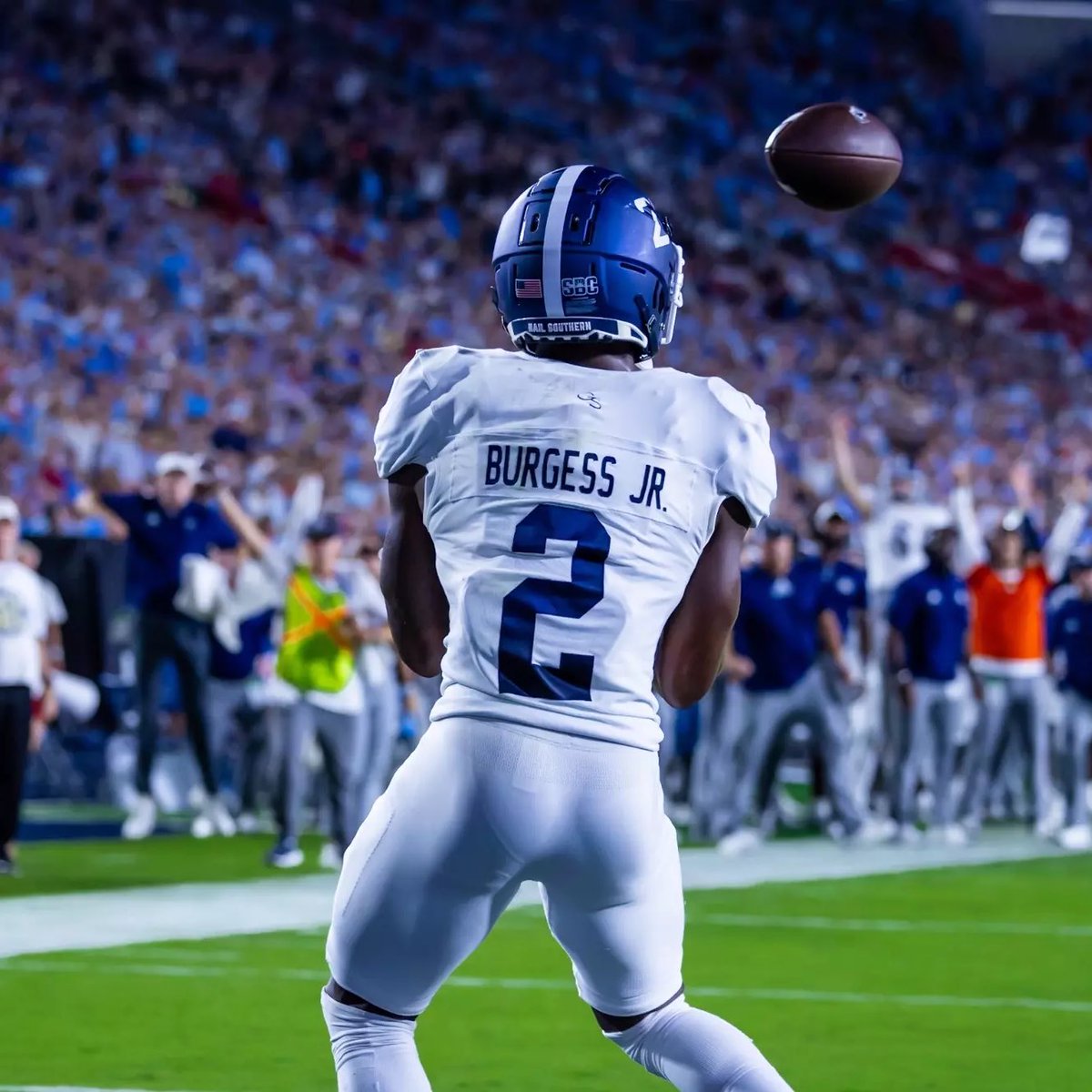 Calvin_Landy87's tweet image. #AGTG Blessed to receive an offer from Georgia Southern University!! #GATA #HailSouthern 

@CoachZLankford @CoachLandis22 @BGrubbs66 @RonnieJankovich @CFravel247 @FriedmanAdamm @ChadSimmons_ @Rebels247 @RecruitGeorgia @JeremyO_Johnson @hopo125 @AHSFootball