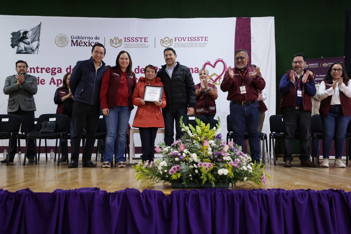 IsssteDurango's tweet image. 📰 #COMUNICADO
Antes se condonaban impuestos a millonarios; hoy deudas impagables a los trabajadores del Estado: Martí Batres.
🔗goo.su/VbEzmU