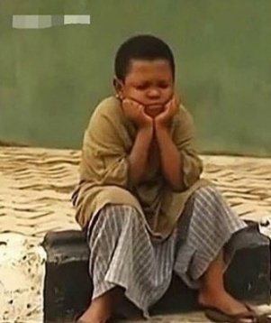 's tweet image. Song release itkondu Ond countdown poster illa 
Saryad time ge update kodalla 
Offline Promotions innu start madilla 

Ley movie release ge innu 25 days aste kanro irodhu en nidde madta ideera @sjmcfilms 😭

Yellinda bandu thaglakondro namge 🥲🙏

#DBoss #TheDevil @dasadarshan