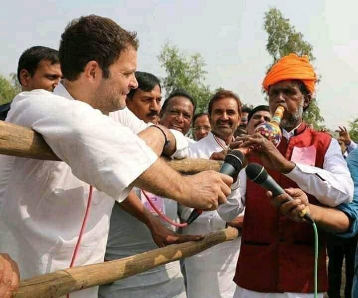 sudhirsukare1's tweet image. इसको देखकर बस यही वाक्या याद आता है :- 

&quot;भैंस के आगे बीन बजाना&quot;