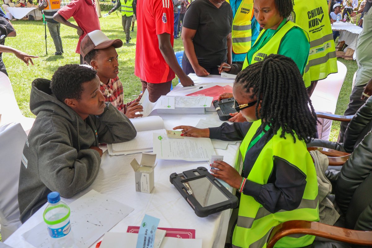 Midrifthurinet's tweet image. A group of young people arrived at the voter registration exercise expecting nothing more than a routine civic activity, but what they encountered reshaped their understanding of participation and responsibility. 

Immersed in music, art, and honest conversations with their…