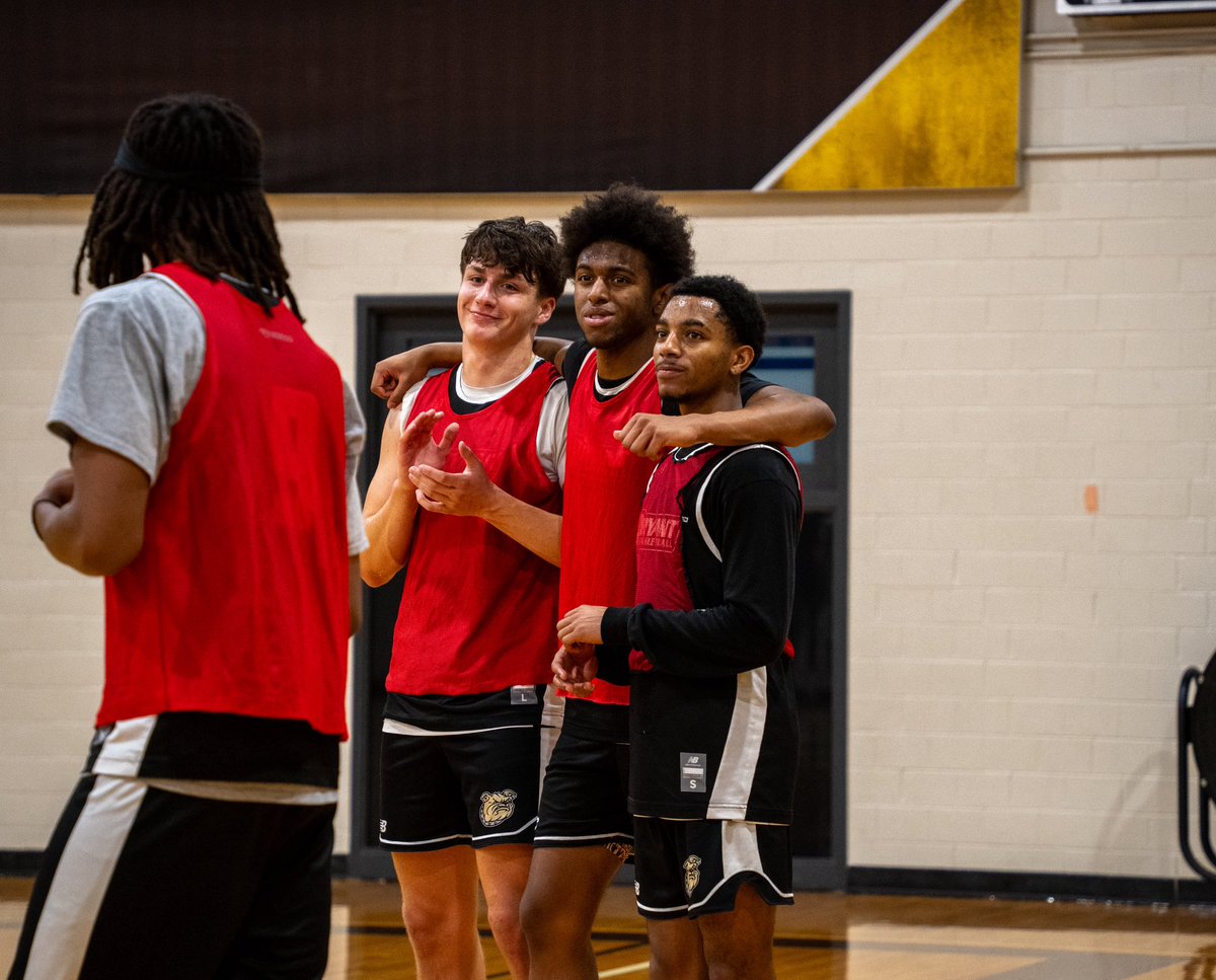 Bryant Men's Basketball tweet media