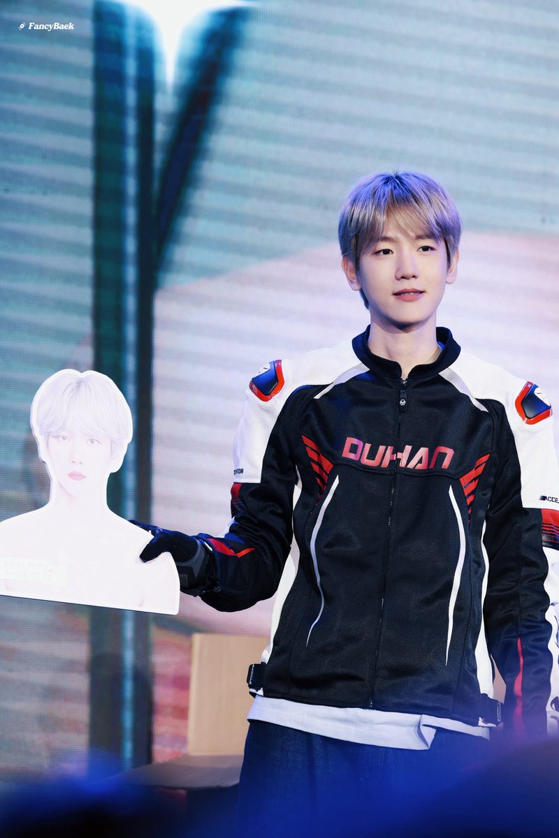 FancyBaek tweet media