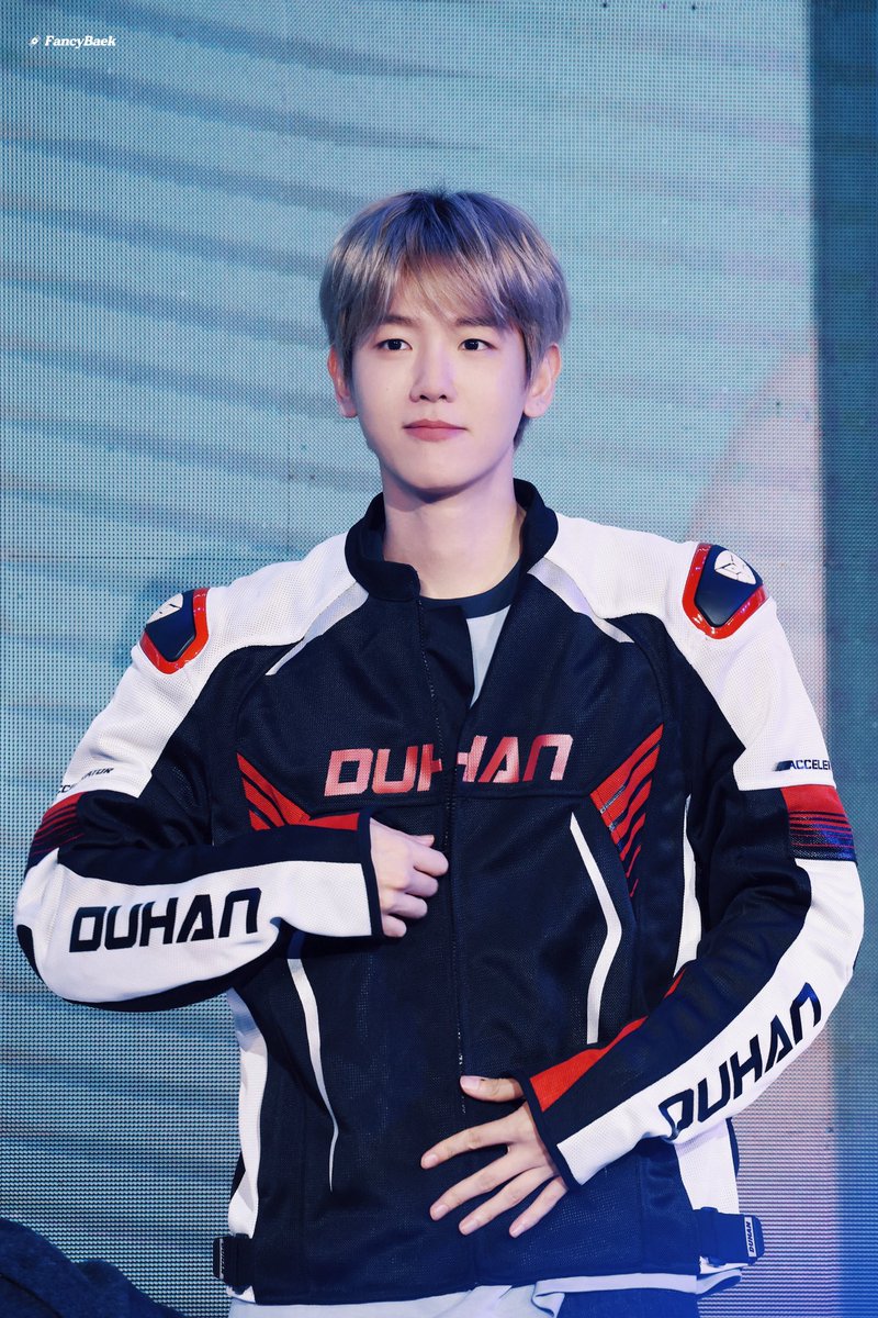 FancyBaek tweet media