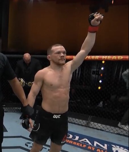 showmethepod's tweet image. Gilbert Burns lasted 12 seconds longer than Sean Brady did against Michael Morales. 

WE ARE IN THE TITLE PICTURE.