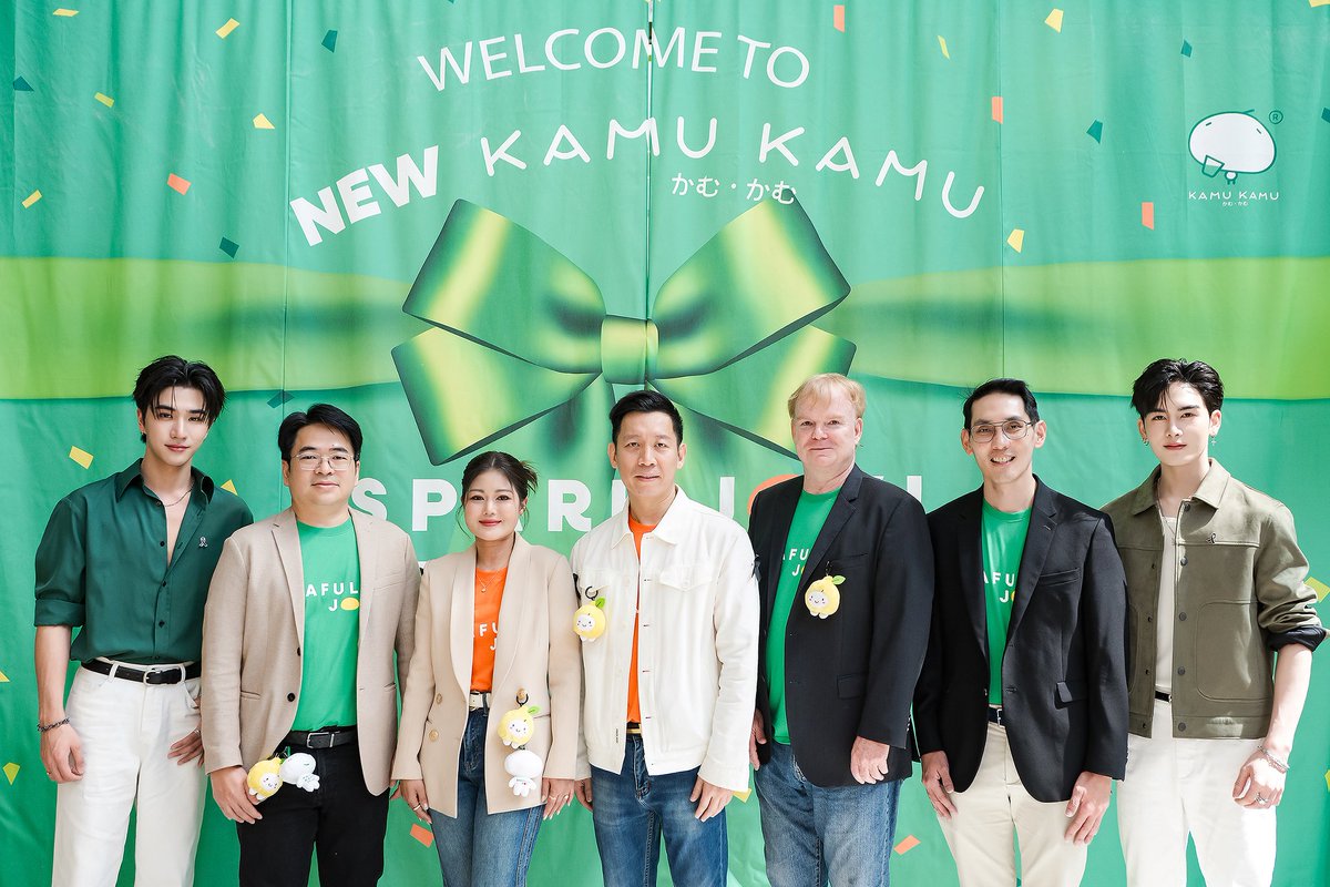 kamukamutea's tweet image. คามุซังนำภาพบรรยากาศบางส่วนในงานมาให้รับชมกันคร้าบบ ขอฝากคามุโฉมใหม่ด้วยนะครับผม😍 facebook.com/share/p/1EfVaQ…
#NEWKAMUEVENTxPerthSanta #kamukamu #คามุคามุ