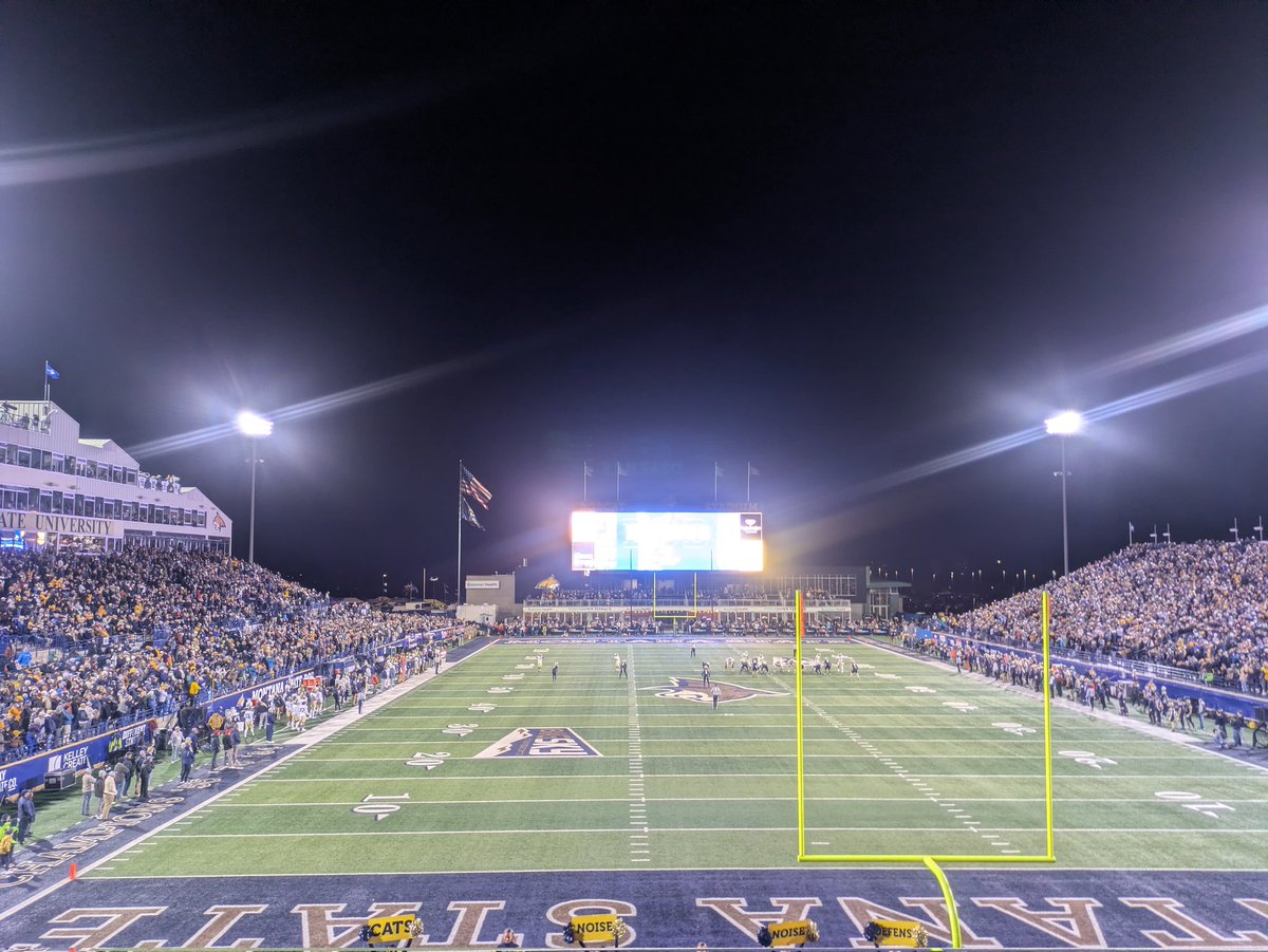 CSG_MSU's tweet image. Another great day to be a Bobcat! This place is packed!
#GoCatsGo