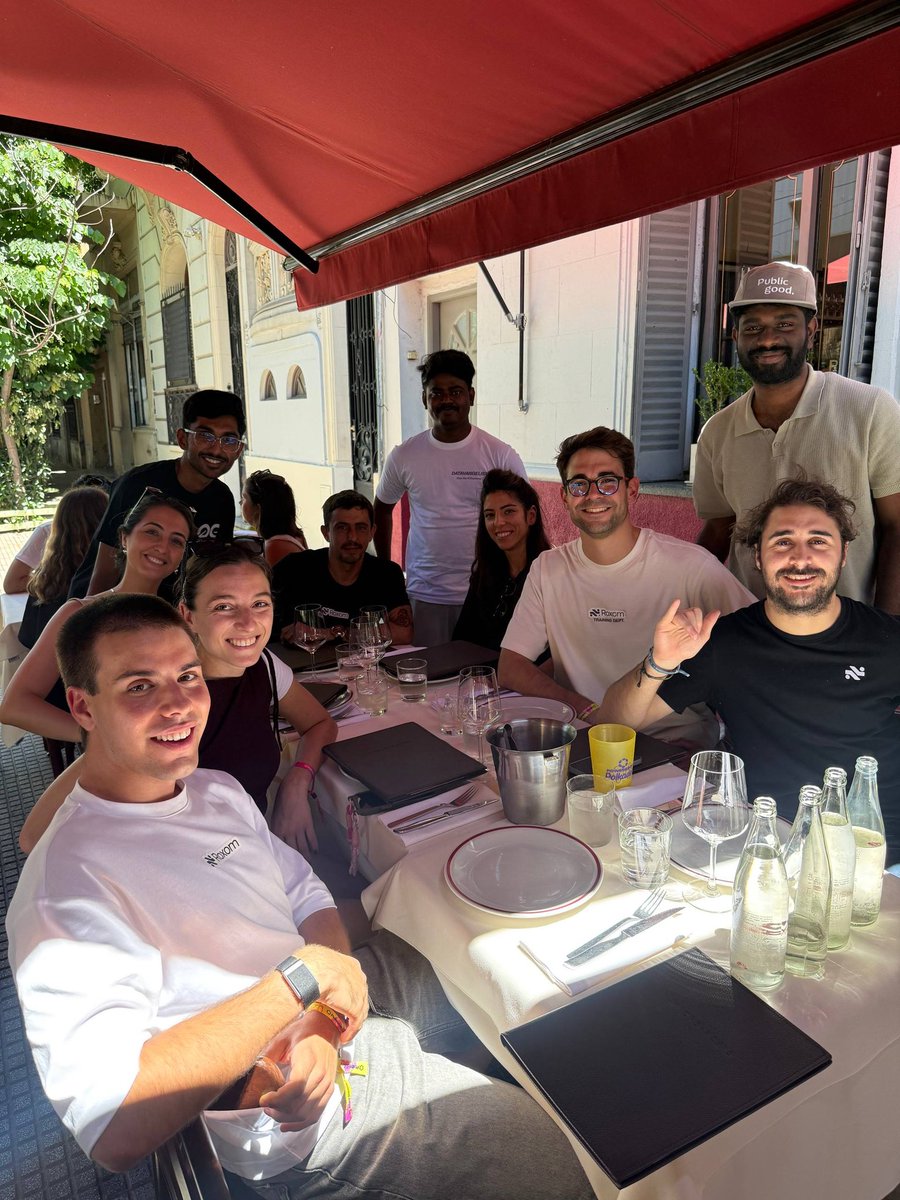 0xThiru's tweet image. After my recent posts, local builders have been coming up to me on the street and at events, offering support and telling me I&apos;m welcome here. The online support has been tremendous too. I&apos;m really grateful for all of this. A lot of opportunities have come from it – definitely a…