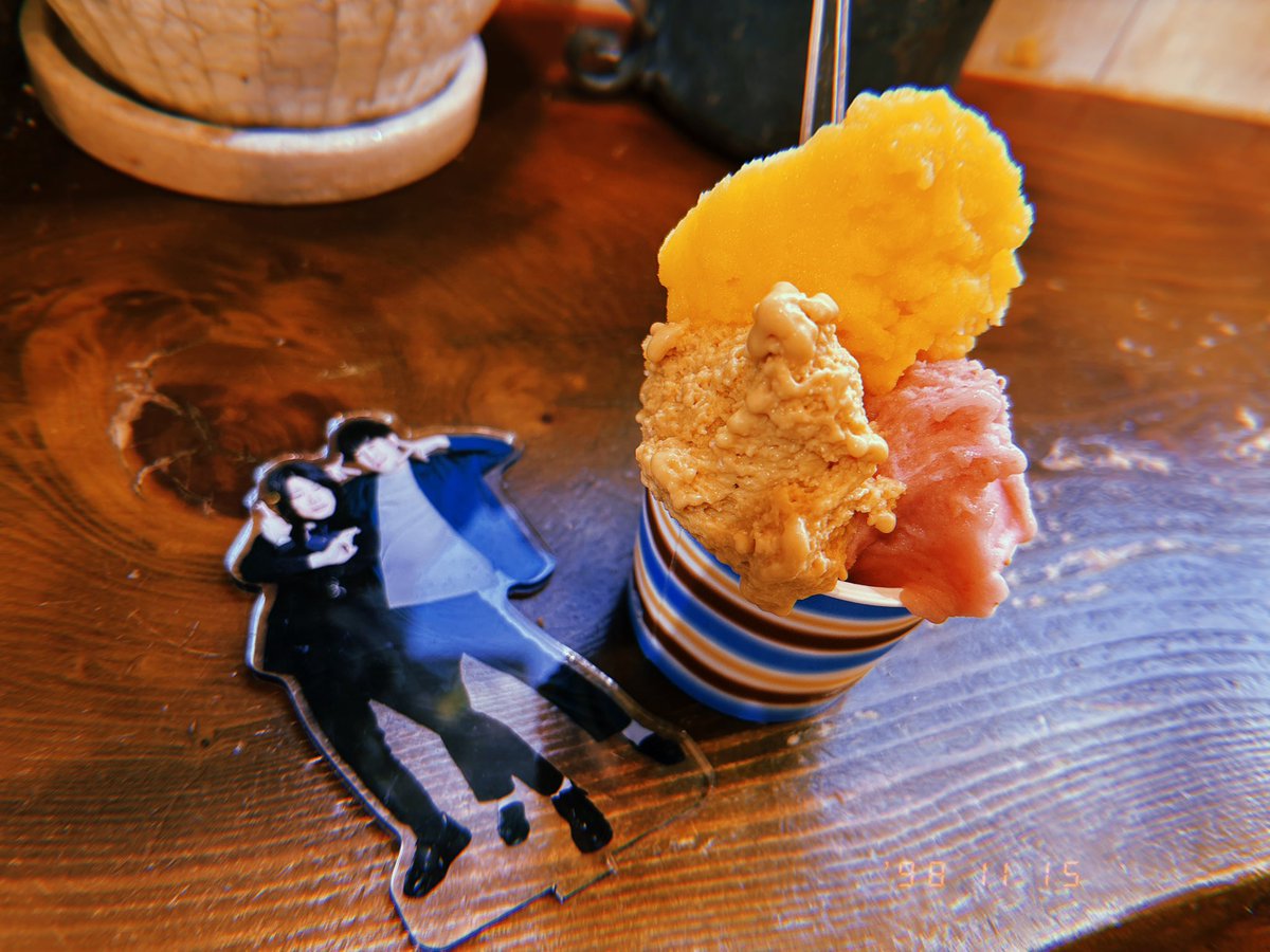 太郎さん専用ページ 11月11日(月)12時よりWEBショップにて、 村上隆エディションサイン入り