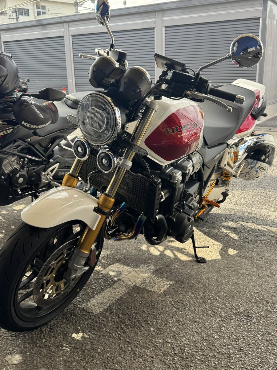 今日はまた手賀沼周辺プチツーリング
公園内にあるカフェTEGA PONDさん

紅はるかの焼き芋🍠😋

ライコランドに寄って帰る

#CB1300SF