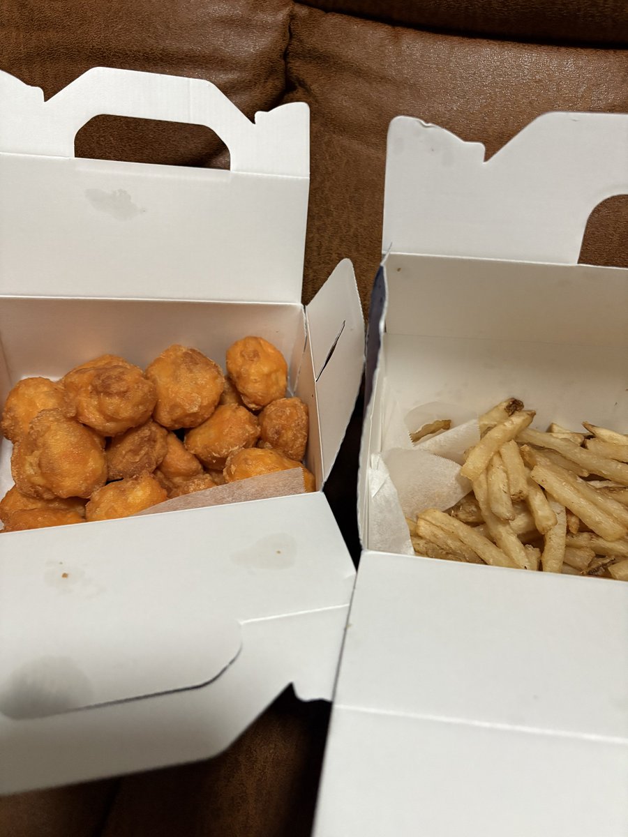 きだくん 唐揚げくん美味しい(｡⊿°」∠)ﾓｯﾓｯ