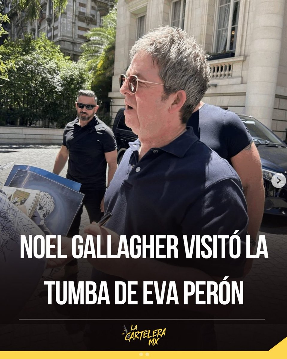 Mientras tanto las estrellas mundiales full perucas🤣