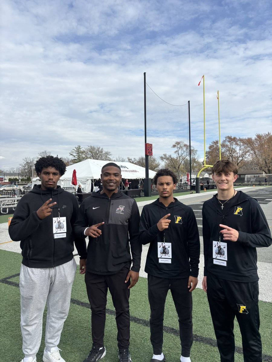 David russell tweet media