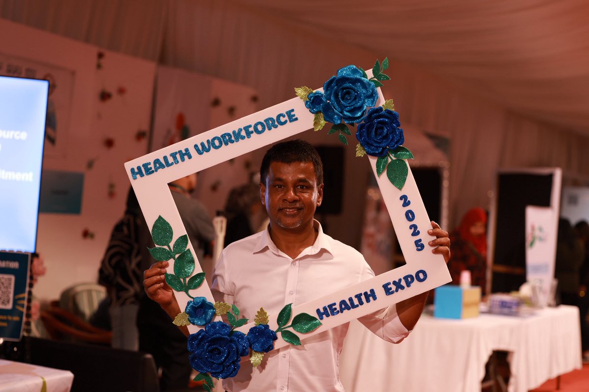 MoHmv's tweet image. Minister of Health  @ANazim2019 visited the stalls at Health Expo 2025, engaging with organisations, hospitals, NGOs, regional facilities, and partners showcasing their health services and activities.

#HealthExpo2025 #MOH
