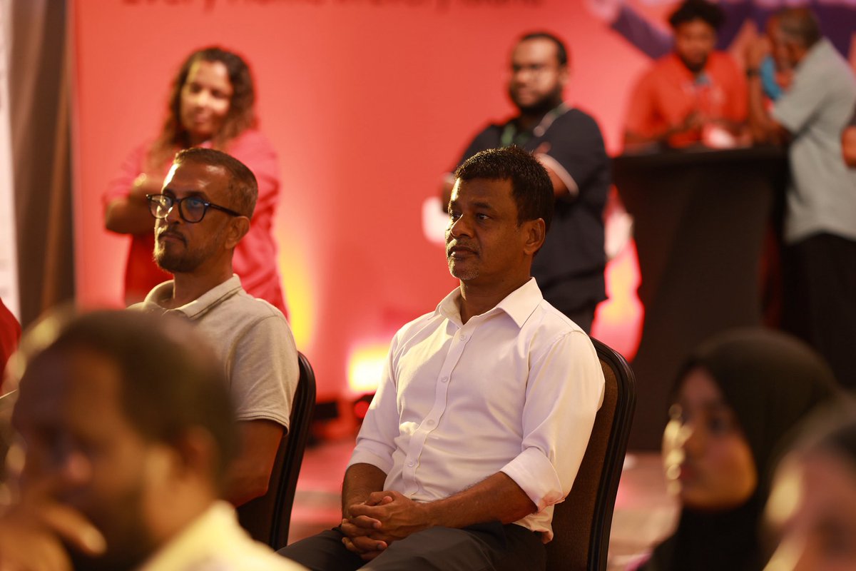MoHmv's tweet image. Minister of Health  @ANazim2019 visited the stalls at Health Expo 2025, engaging with organisations, hospitals, NGOs, regional facilities, and partners showcasing their health services and activities.

#HealthExpo2025 #MOH