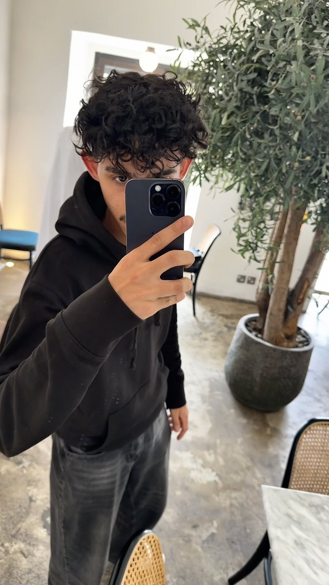 انا وحليم … وضميري الدراسي الي تخرج قبلي