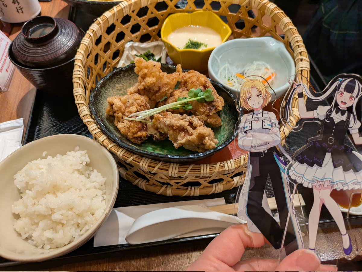 とろろご飯お昼してました✨️
美味しかったです😋
#RAS_RUMBLEHEADZ
#RAS_RUMBLEHEADZ_DAY2