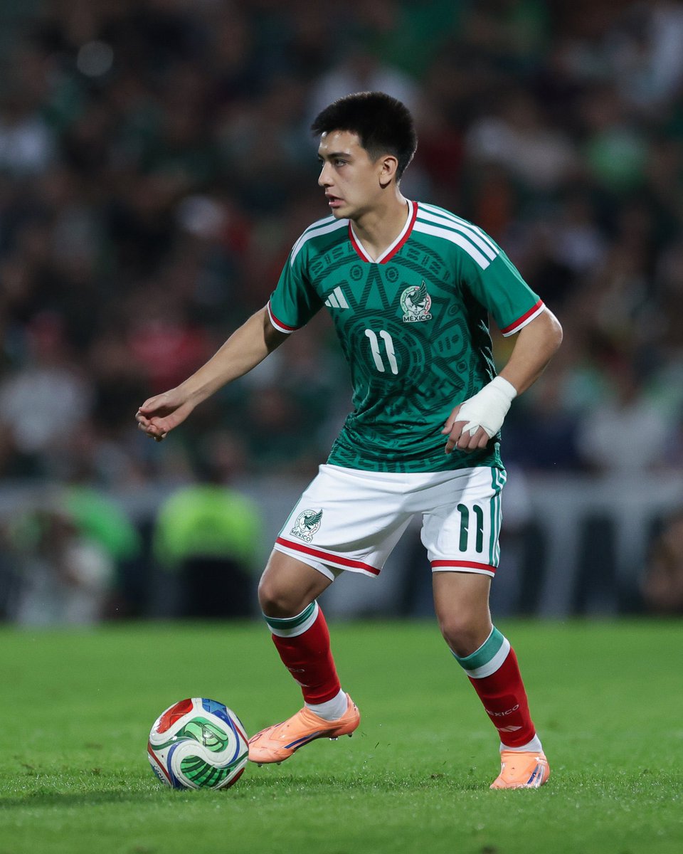 statiskicks's tweet image. Gilberto Mora fue el jugador con más oportunidades creadas en el México - Uruguay y jugó solo 45&apos;

Sigue creciendo.