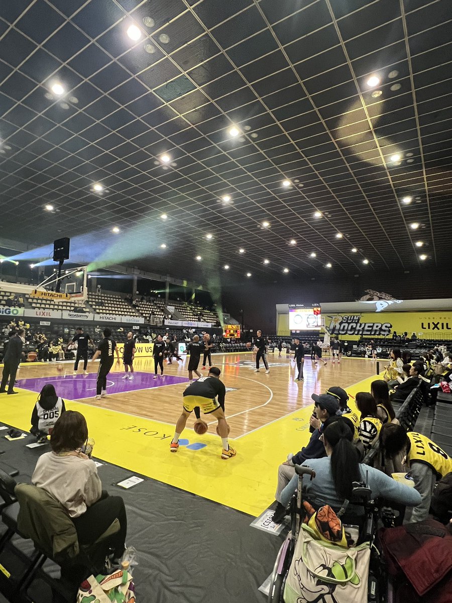 昨日に続き青山学院記念館へ SR渋谷vs佐賀 GAME2 コートエンド右隅から観戦 昨日の試合悔しい負けをしているだけに 今日の試合どんな内容 ...