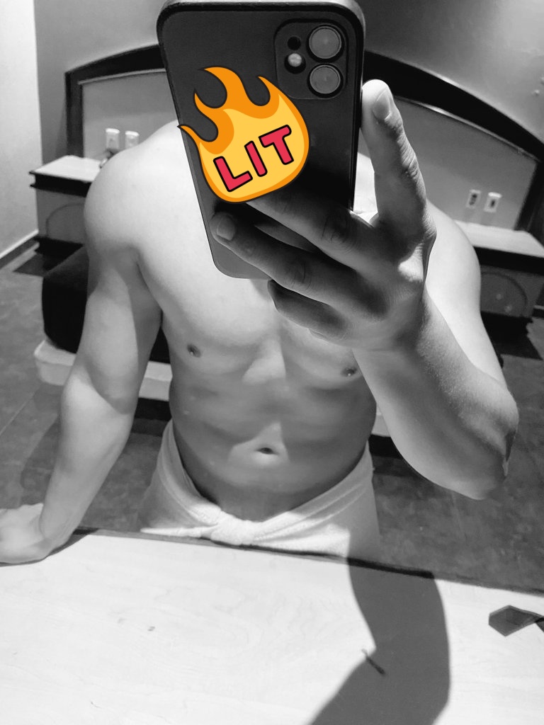 Alex Single tweet media