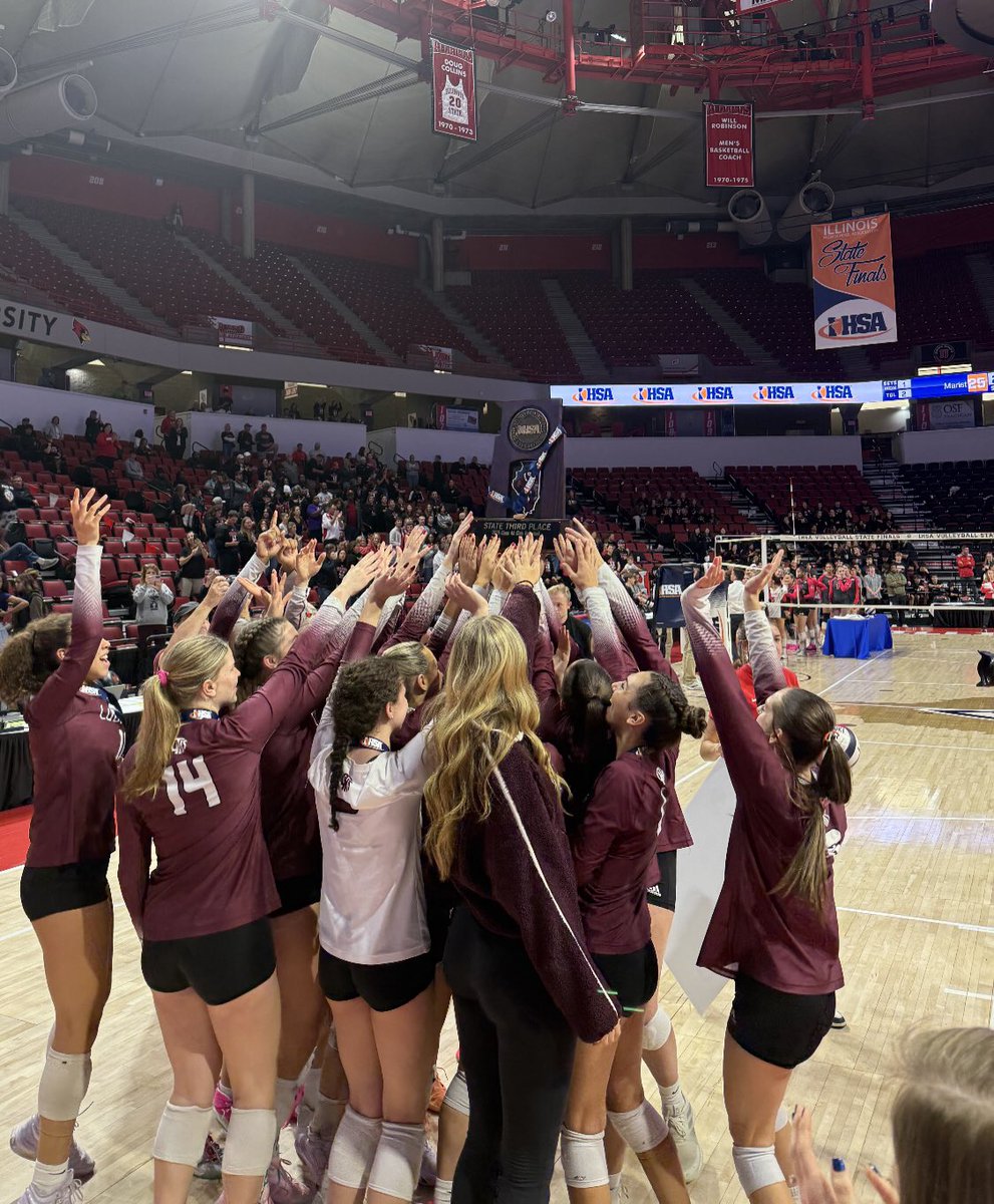 LTHS_Volleyball's tweet image. These girls are truly leaving a legacy after another historical season for LPVB!! Back to back Class 4A 3rd Place finishes and the title of top public school in the state. Way to make Lockport proud girls!! @LTHSBoosters1 @lthsathletics @IVCAcoaches @illprepvb @ltownporters