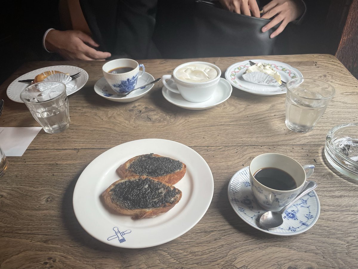 ぶこまる tweet media