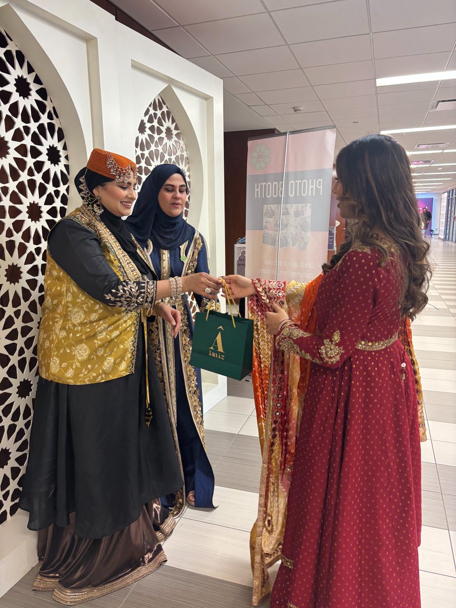 iashouston's tweet image. Dress up and come over to the Islamic Arts Festival or just borrow one of ours for a princely show off. 

🌟 𝑶𝒖𝒓 𝒃𝒆𝒔𝒕 𝒊𝒏 𝒅𝒓𝒆𝒔𝒔𝒆𝒔 𝒕𝒐𝒅𝒂𝒚! 👗 𝑻𝒉𝒆𝒓𝒆’𝒔 𝒔𝒕𝒊𝒍𝒍 𝒕𝒊𝒎𝒆 𝒕𝒐 𝒄𝒐𝒎𝒆 𝒐𝒗𝒆𝒓 𝒕𝒐𝒎𝒐𝒓𝒓𝒐𝒘! 🌟

#HOUSTONEVENTS #Houstonartevent #Houston