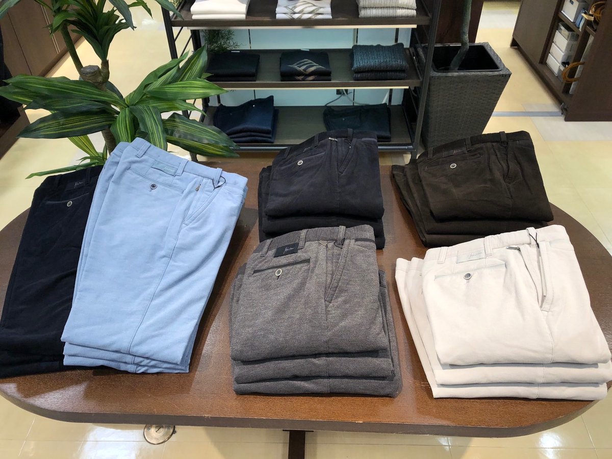 daimarukobemise's tweet image. 5階〈 #ジョセフアブード 〉では、穿いた瞬間あたたかい #裏起毛パンツ が入荷しました‼️
全方向に伸びるストレッチ&amp;amp;ウエストゴムでとても快適です✨

詳しくは↓
shopblog.dmdepart.jp/kobe/detail/?c… 

#大丸神戸店 #神戸 #神戸大丸 #ジョセフアブード #ウォームパンツ