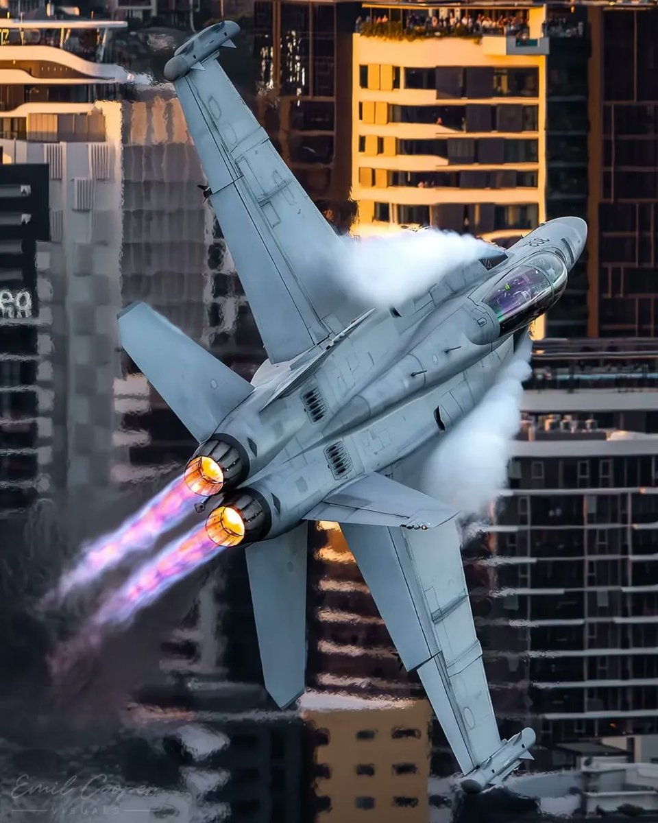 BLackgold_5's tweet image. Incredible