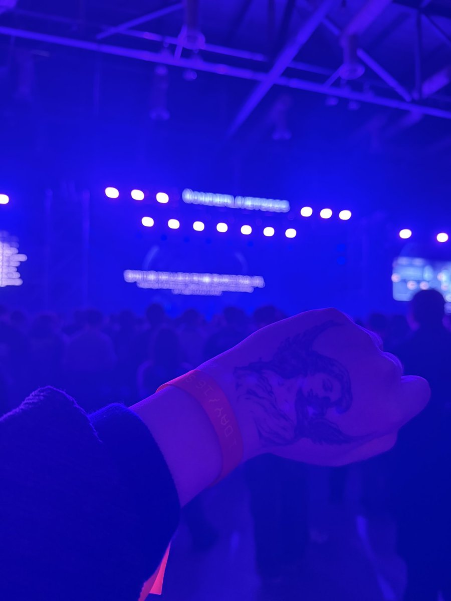 튜링 러브 라이브로 듣기