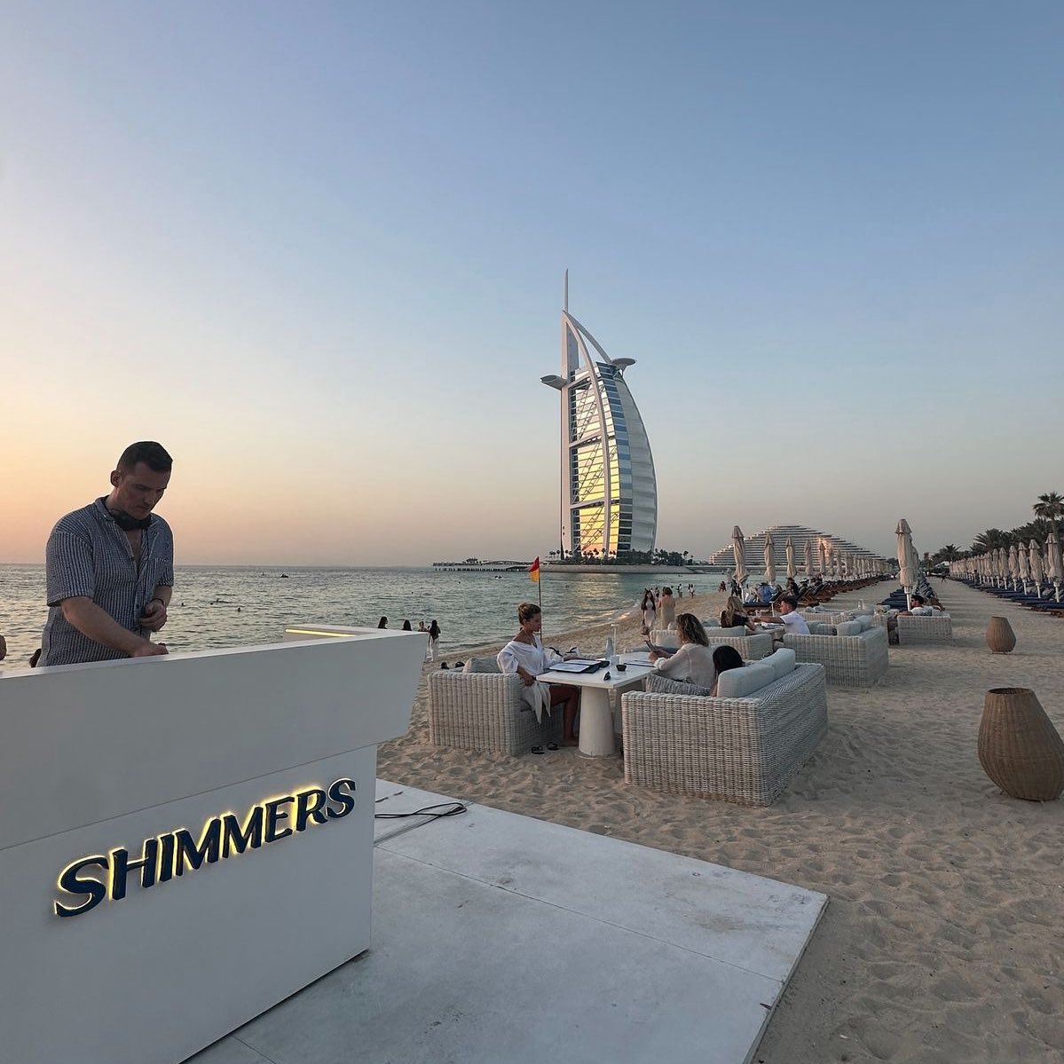 Can I get a GM? 🥐