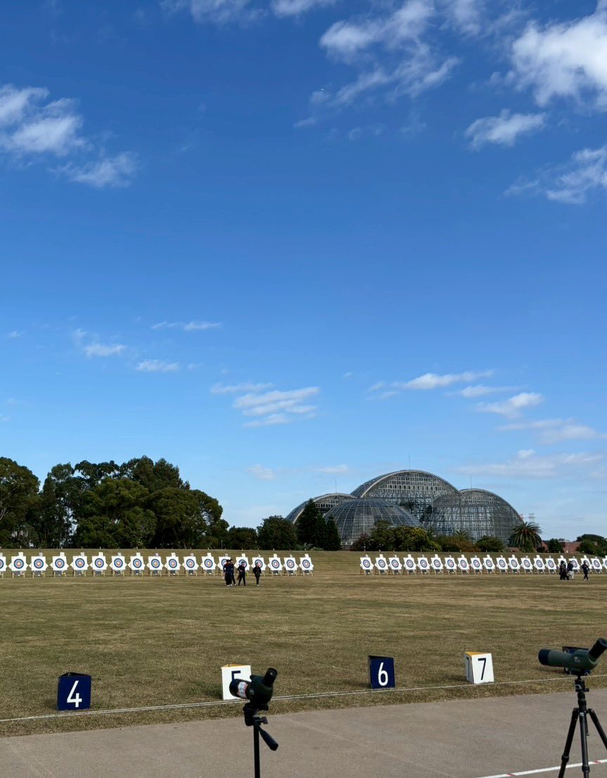 nodaiarchery's tweet photo. こんにちは！農大洋弓部です🏹͙
昨日今日と高栁杯が行われました🏆
農大からは個人戦に1人、団体戦に4人が出場しました！
それぞれ自分の課題と向き合う良い機会になりました✨

3週間後のインドアの大会に向けて部員一同
気を引き締めて練習していきます🔥 https://t.co/PqmAoqgcnf