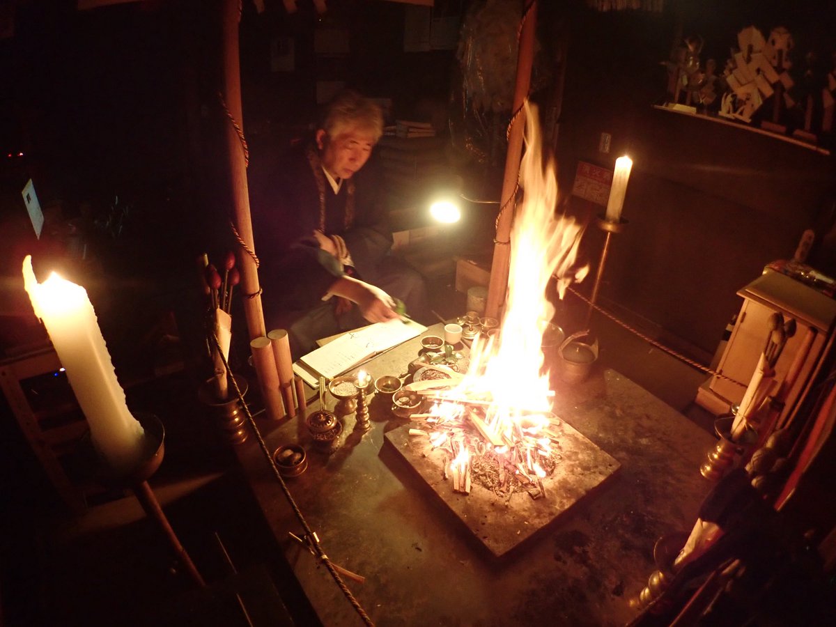 shokai37's tweet image. 昨夜の勝軍地蔵法です。