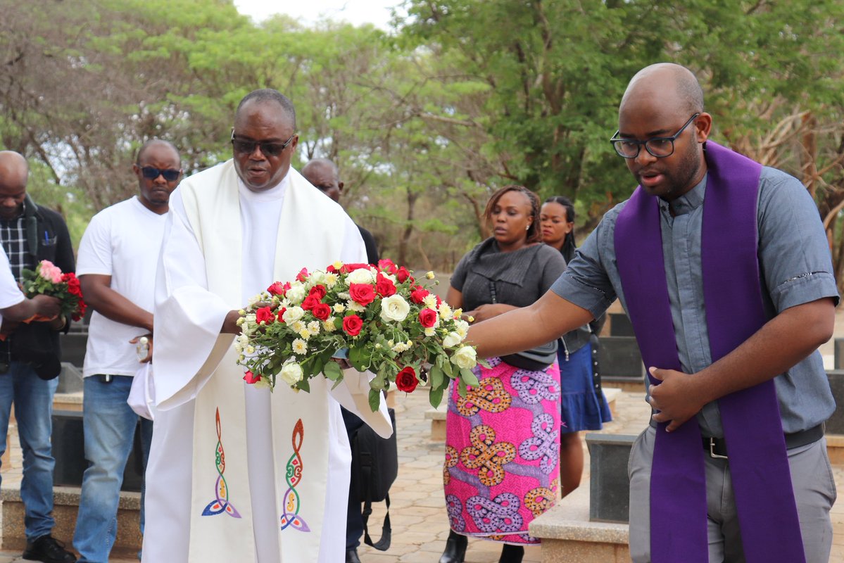 JctrOrg's tweet image. On Friday, we gathered to honour the life of our late Executive Director, Fr. Alex Muyebe, S.J.

The memorial service and a shared potluck meal captured the spirit of unity and service he championed.

His legacy continues to guide our mission.

Read more: jctr.org.zm/en/jctr-holds-…