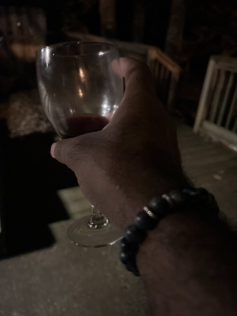 The initiation calls for a celebration, but I’ll just have the wine this time around! Oh, and some good sounds 👌🏾