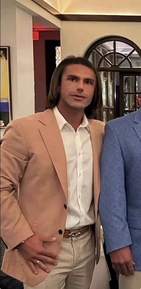 All the Jersey kids at LSU have infected me this is me now. #selfdox