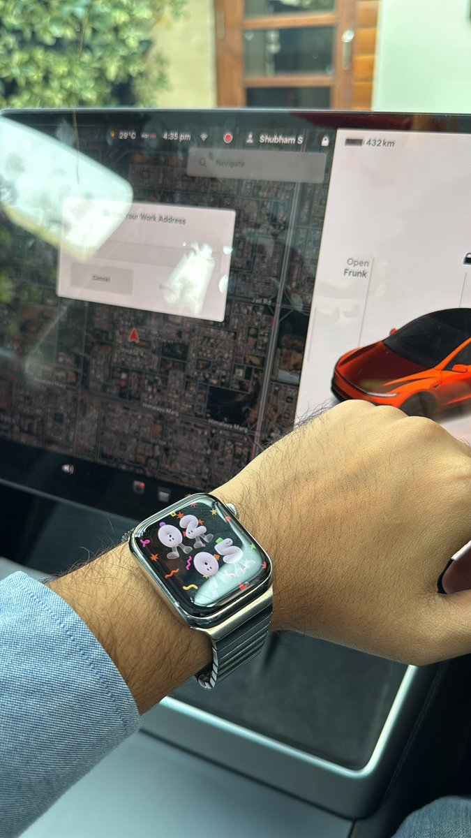 shubamed's tweet photo. @Tesla @elonmusk Ticket CI017D801A: Six weeks after delivery, Tesla isn’t able to fix the time on the display. https://t.co/Mtaq8P0RjF